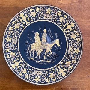 Gold embossed don quijote ornamental plate vintage